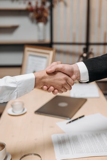 Should You Hire an Airbnb Manager in Bentonville? A Financial Decision Guide