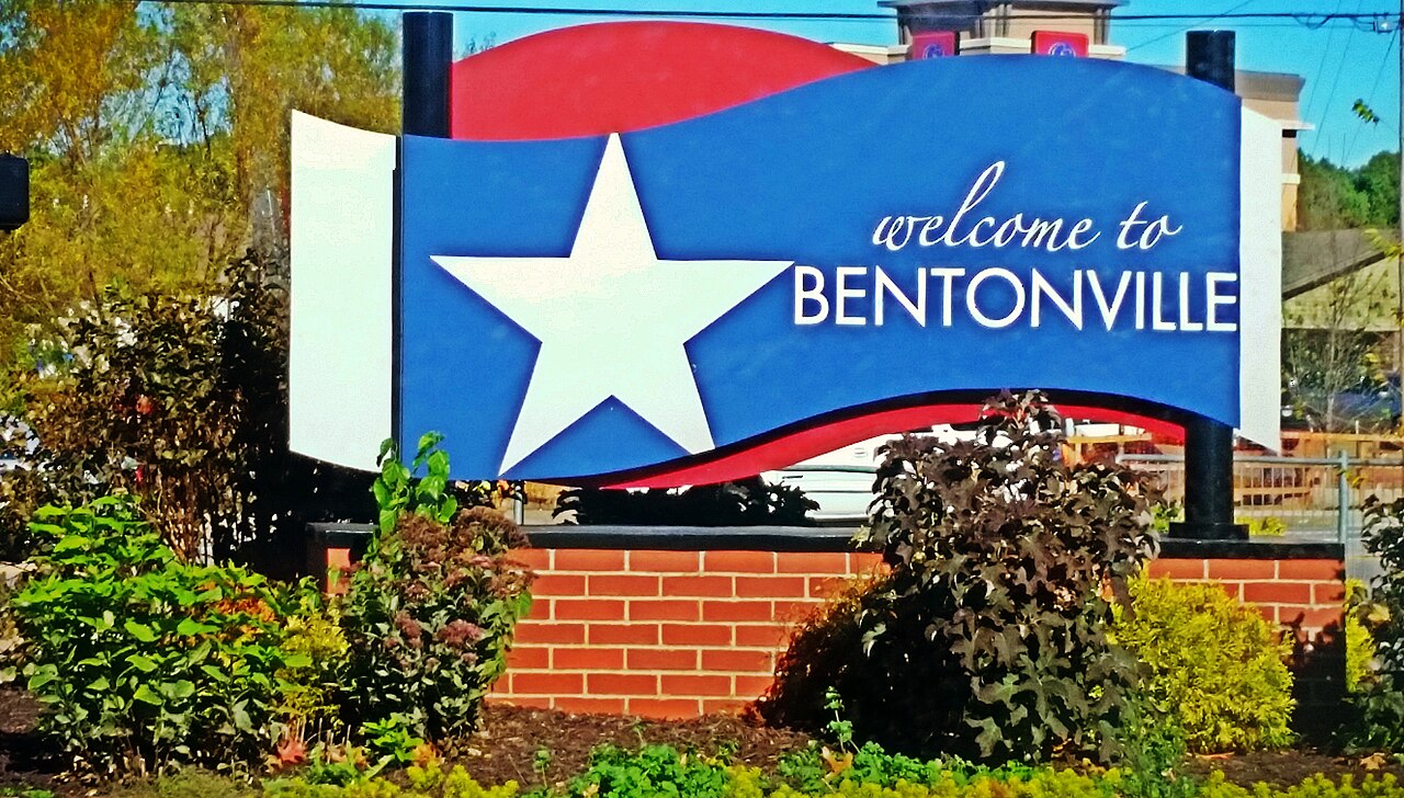 Walmart Relocation Housing in Bentonville: STR vs. Corporate Housing vs. Hotel vs. Extended-Stay (2026)