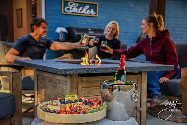 Spacious four-bedroom luxury vacation rental in Bentonville Arkansas biking paradise