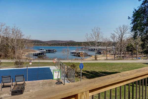 Blue Heron lakefront cabin with pool and private dock on Table Rock Lake near Branson managed by Weekender